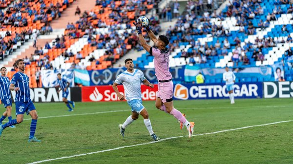 Savor the perfect sticky toffee pudding with decadent warm caramel sauce: your ultimate step-by-step recipe guide!